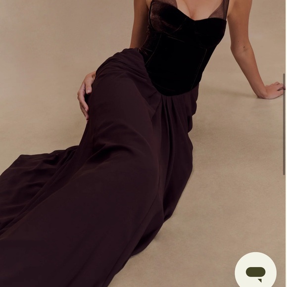 Meshki Velvet Brown Elegant Roxanne Corset Dress - Picture 4 of 5